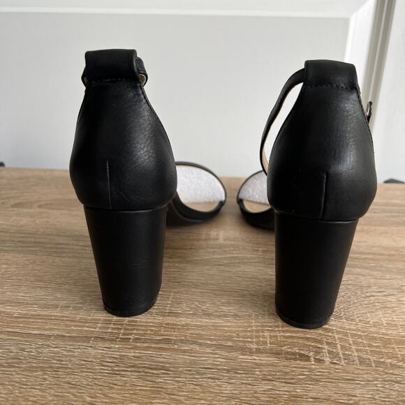 Dream Pairs Chunk Low Heel Pump Sandal Ankle Strap Black 9 NIB - Picture 3 of 7